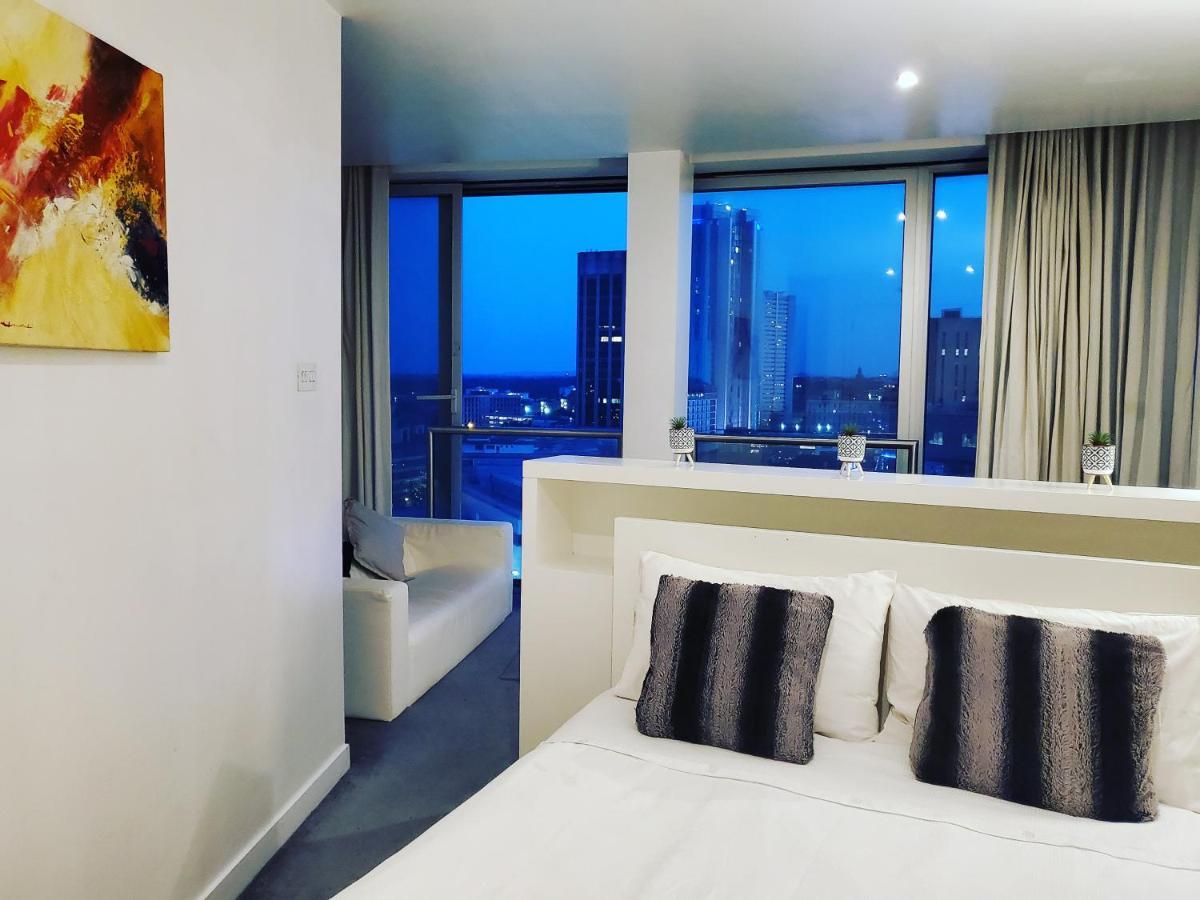 Cityscape Apartment In Birmingham With Self Checkin Exterior foto